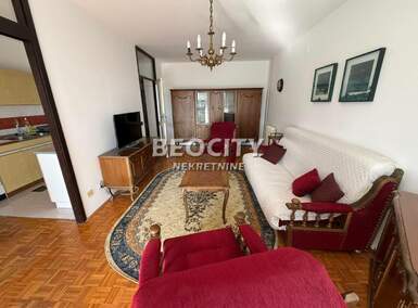 Trosoban stan, Beograd - Blok 61 | Izdavanje · 84m² · 700€
