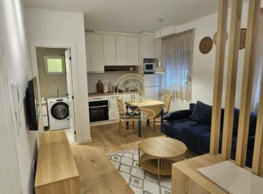 Jednoiposoban stan, Novi Sad | Izdavanje · 36m² · 650€