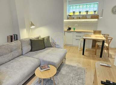 Jednoiposoban stan, Novi Sad | Izdavanje · 40m² · 650€