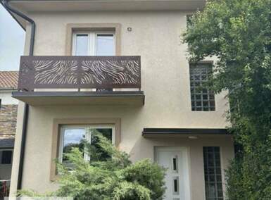 Kuća, Beograd - Zvečka | Izdavanje · 100m² · 300€