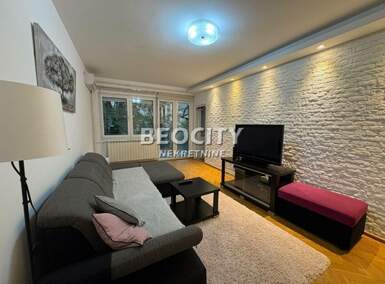 Trosoban stan, Beograd - Vračar (centar) | Izdavanje · 80m² · 900€