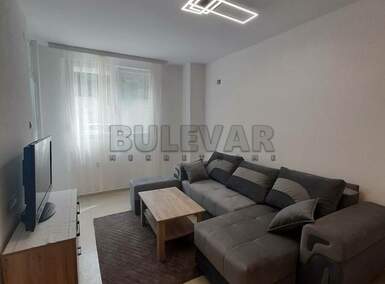 Jednoiposoban stan, Niš - Čair | Izdavanje · 36m² · 300€