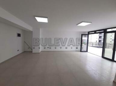 Poslovni prostor / Lokal, Niš - Čair | Izdavanje · 45m² · 500€