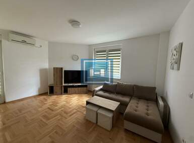 Jednosoban stan, Jagodina | Izdavanje · 33m² · 200€