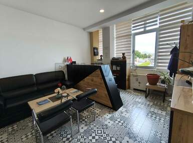 Poslovni prostor / Lokal, Niš - Crveni krst (Duvanska) | Izdavanje · 310m² · 4.000€