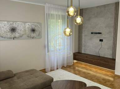 Cetvorosoban stan, Beograd - Cerak Vinogradi | Izdavanje · 94m² · 1.100€