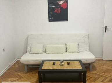 Jednoiposoban stan, Beograd - Obrenovac (mesto) | Izdavanje · 53m² · 300€