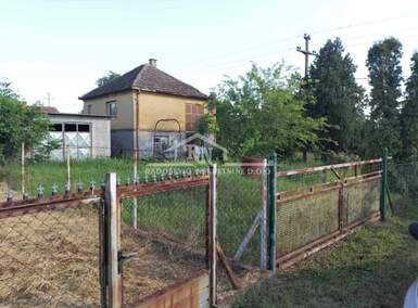 Kuća, Beograd - Umka | Prodaja · 66m² · 90.000€