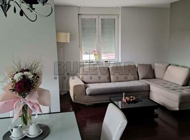 Trosoban stan, Niš - Centar | Izdavanje · 70m² · 650€