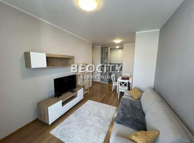 Dvosoban stan, Novi Sad - Centar | Izdavanje · 54m² · 700€