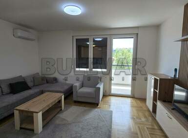 Dvoiposoban stan, Niš - Čair | Izdavanje · 67m² · 600€