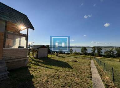 Apartman, Knić | Prodaja · 24m² · 28.000€