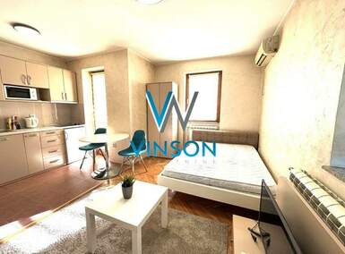 Garsonjera, Novi Sad - Bulevar Oslobođenja | Izdavanje · 31m² · 300€