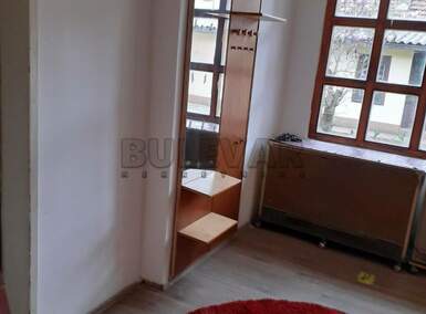 Jednoiposoban stan, Niš - Ledena stena | Izdavanje · 50m² · 200€
