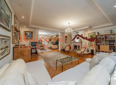 Kuća, Novi Sad - Centar | Prodaja · 273m² · 700.000€