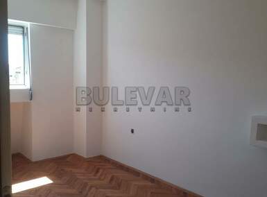 Jednoiposoban stan, Niš - Bulevar Nemanjića Zona 3 | Prodaja · 38m² · 73.500€