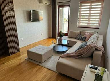 Jednoiposoban stan, Novi Sad | Izdavanje · 45m² · 500€