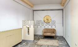 Poslovni prostor / Lokal, Niš - Bulevar Nemanjića | Izdavanje · 15m² · 150€