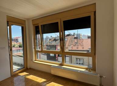 Poslovni prostor / Lokal, Niš - Centar | Izdavanje · 67m² · 500€