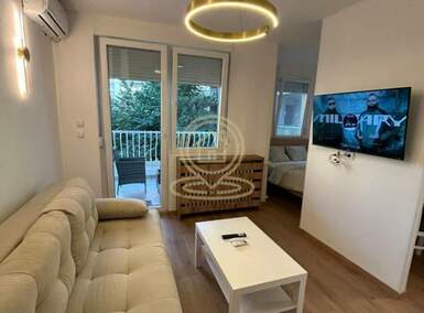 Jednoiposoban stan, Beograd - Dorćol | Izdavanje · 35m² · 700€