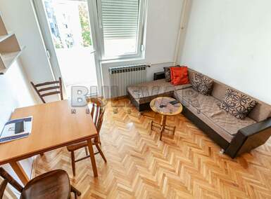 Dvoiposoban stan, Niš - Gradska bolnica | Izdavanje · 54m² · 350€