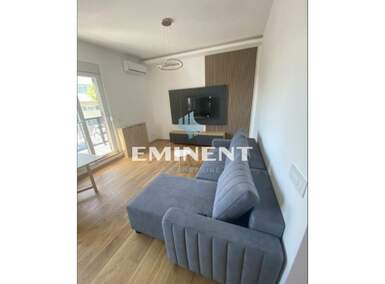 Dvosoban stan, Beograd - Učiteljsko Naselje | Izdavanje · 47m² · 600€