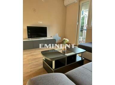 Trosoban stan, Beograd - Lekino Brdo | Izdavanje · 85m² · 700€