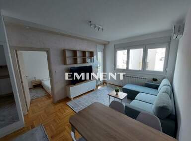Dvosoban stan, Beograd - Gornji Grad | Izdavanje · 42m² · 650€