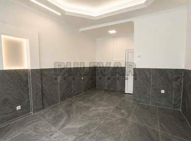 Poslovni prostor / Lokal, Niš - Crveni Krst | Izdavanje · 25m² · 250€