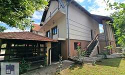 Kuća, Ub | Prodaja · 219m² · 168.000€