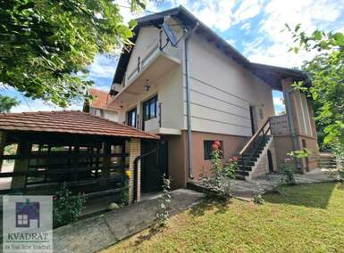 Kuća, Ub | Prodaja · 219m² · 168.000€