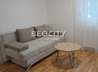 Dvosoban stan, Novi Sad - Centar | Izdavanje · 43m² · 400€