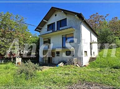 Kuća, Beograd - Boleč | Prodaja · 352m² · 100.000€