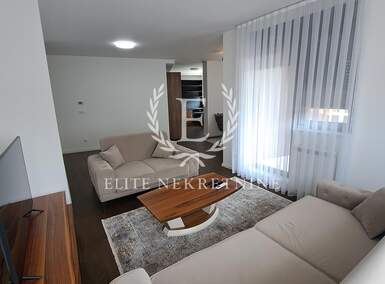 Cetvorosoban stan, Beograd - Vračar | Izdavanje · 102m² · 1.200€