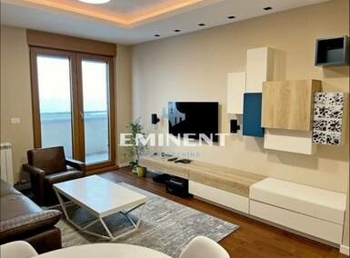 Dvosoban stan, Beograd - Blok 67a, A Blok | Izdavanje · 52m² · 900€