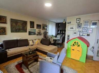 Trosoban stan, Beograd - Karaburma | Prodaja · 70m² · 179.900€