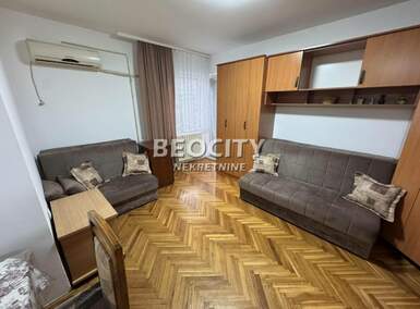 Jednosoban stan, Novi Sad - Bulevar Oslobođenja | Izdavanje · 30m² · 350€