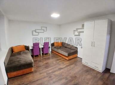 Garsonjera, Niš - Trošarina | Izdavanje · 20m² · 200€
