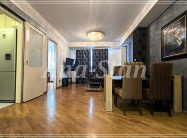 Trosoban stan, Beograd - Centar (Savski venac) | Izdavanje · 89m² · 900€