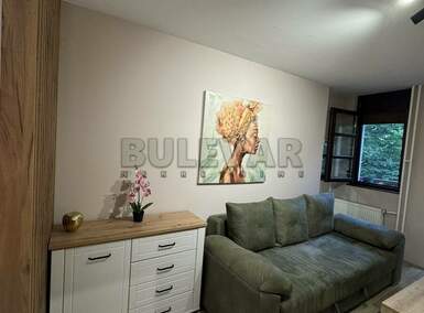 Garsonjera, Niš - Čair | Izdavanje · 31m² · 350€