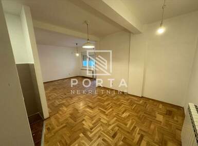 Dvosoban stan, Beograd - Banovo brdo | Prodaja · 67m² · 650€