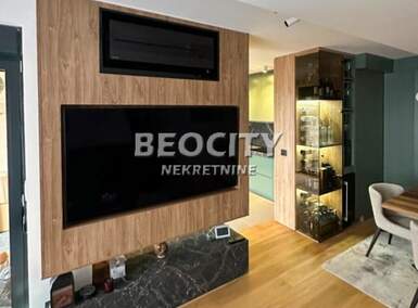 Trosoban stan, Beograd - Vračar (centar) | Izdavanje · 85m² · 1.500€