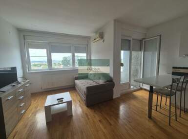 Garsonjera, Jagodina | Izdavanje · 35m² · 200€