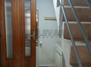 Kuća, Kragujevac - Centar | Izdavanje · 226m² · 1.500€