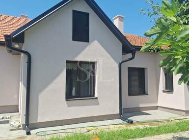 Kuća, Sombor - Stapar | Prodaja · 143m² · 50.000€