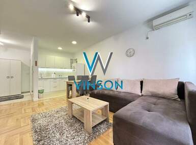 Jednoiposoban stan, Novi Sad - Centar | Izdavanje · 50m² · 500€