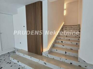 Poslovni prostor / Lokal, Beograd | Izdavanje · 296m² · 3.800€
