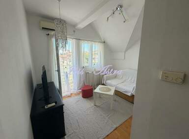 Jednoiposoban stan, Beograd - Gornji grad | Izdavanje · 30m² · 450€