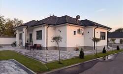 Kuća, Alibunar - Vladimirovac | Prodaja · 600m² · 599.000€