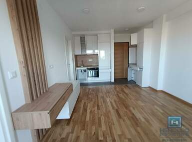 Jednoiposoban stan, Jagodina | Izdavanje · 39m² · 200€